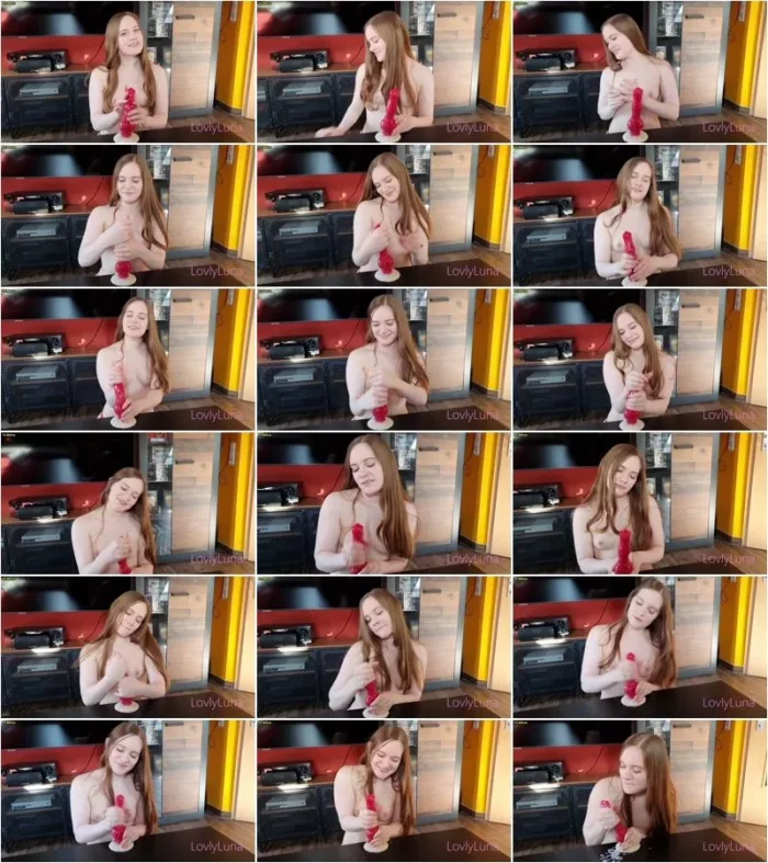 LovlyLuna - Pferdedildo zum spritzen gebracht [FullHD 1080p] (MDH)