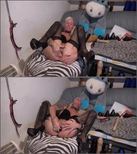 lady-isabell666 - MONSTER dildoschlange ganz in meinem ARSCH [FullHD 1080p] (MDH)