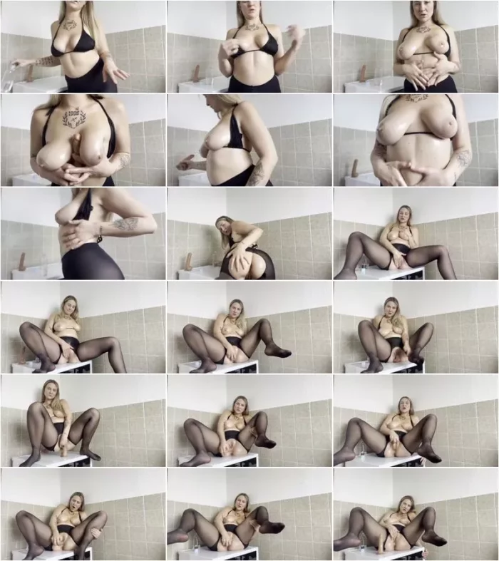 Manja1998 - Olige Verfuhrung in Feinstrumpfhose [FullHD 1080p] (MDH)