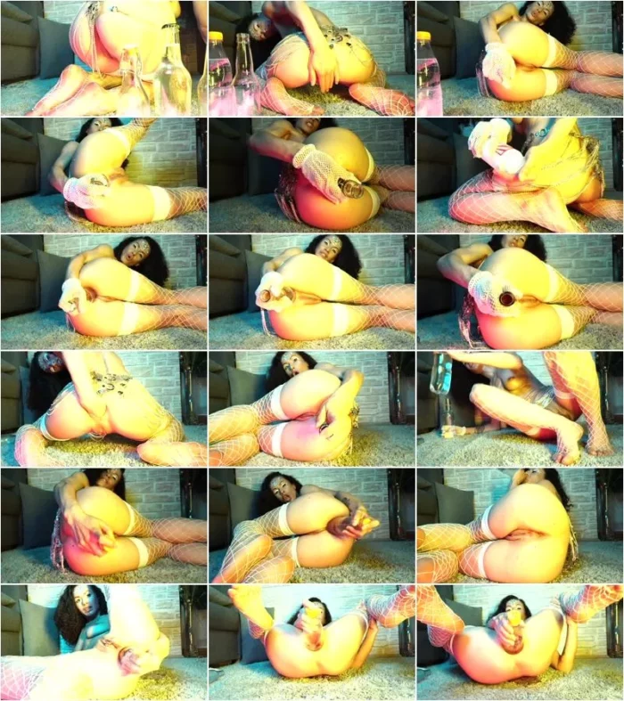 Stacy Bloom - crazy christmas bar stacy bloom masturbate glass bottle in her anal [UltraHD/2K 1440p] (Dildo)