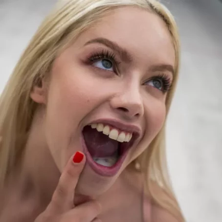Vivian Lola #3 - Bukkake 22.02.2024 [FullHD 1080p] (Bukkake)