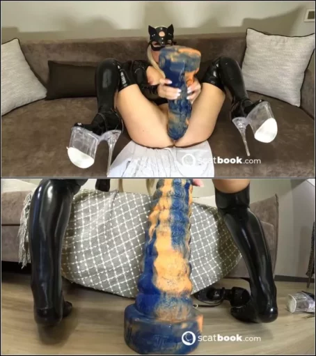 Crazy Wife Slut - My new video exclusively for my darks [FullHD 1080p] (Scatbook)