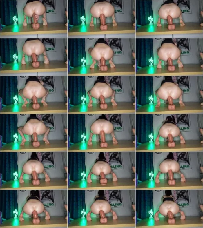 FoxyWet - PERFECT ASS Wife Fucks HUGE Dildo like Crazy [FullHD 1080p] (Dildo)