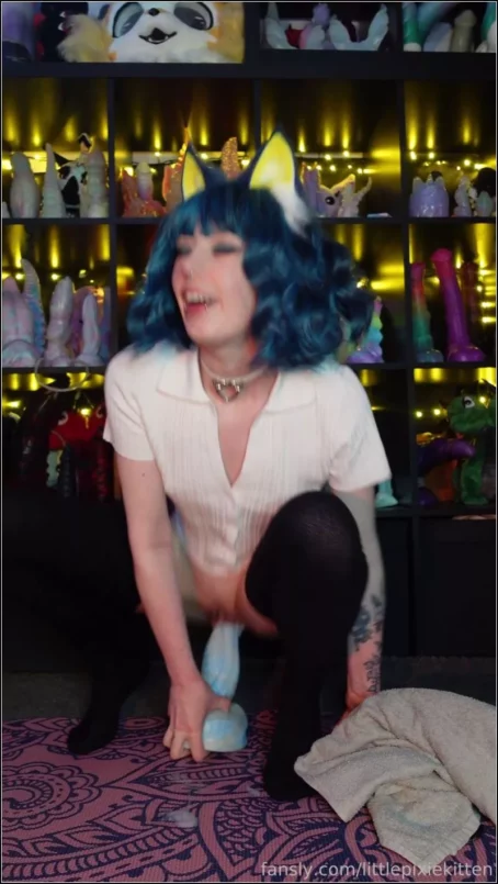 little_pixie_kitten - Video 60 [UltraHD/4K 3840p] (Dildo)