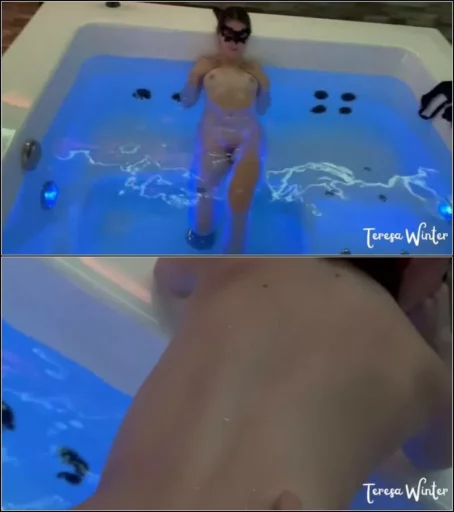 Teresa-Winter - Dreister Haustechniker FICKT mich im Whirlpool [HD 720p] (MDH)