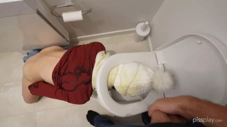 Bruce, Morgan - Forced Orgasm For Christmas 20.12.2024 [FullHD 1080p] (Piss)
