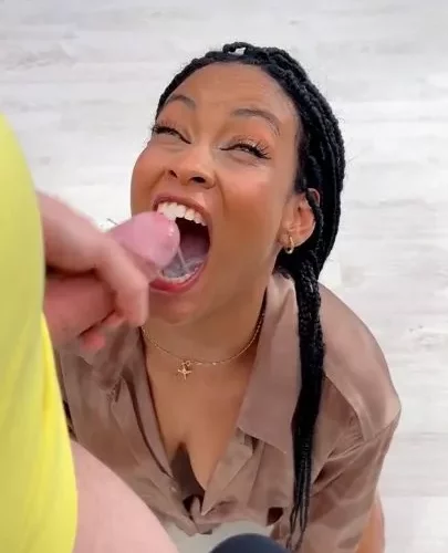 Samantha Cruuz #1 - Behind The Scenes 1 [HD 720p] (Bukkake)