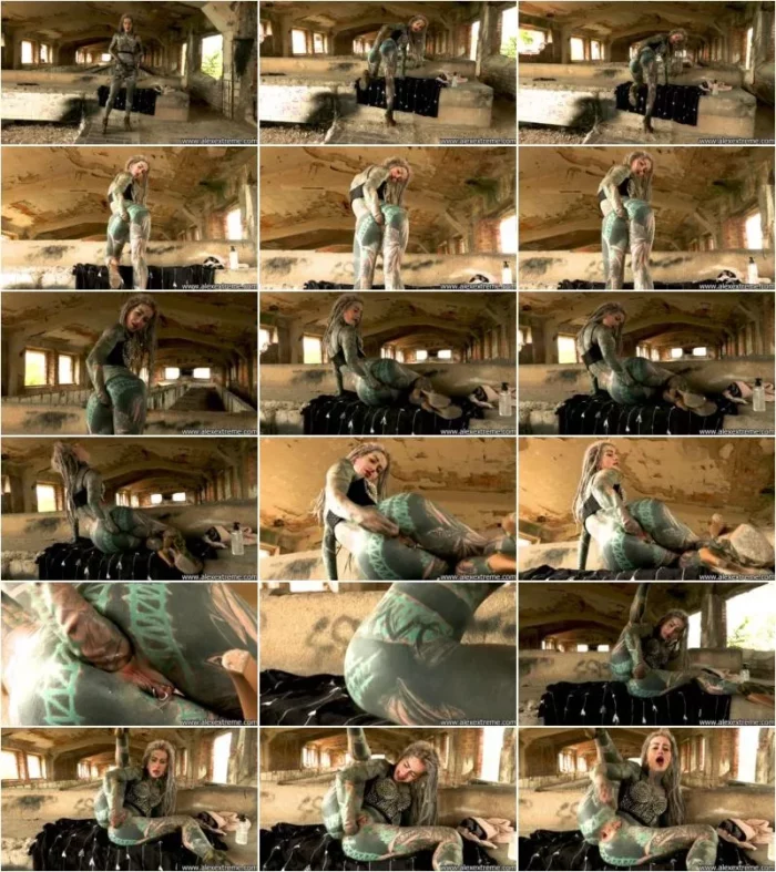 Anuskatzz  - Anuskatzz self anal fisting & prolapse in ruined cellulose factory 13.12.2024 [FullHD 1080p] (Alex Extreme)