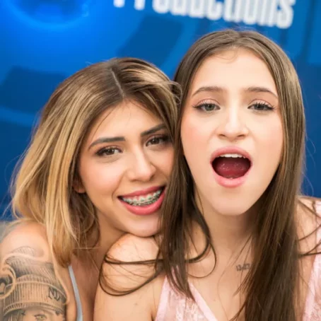 Molly, Sofia Smithx #1 - Bukkake - Behind The Scenes - Goodbye Cumshot 21.12.2024 (Re-Uplaod) [FullHD 1080p] (Bukkake)
