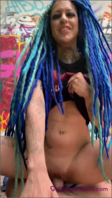 Lady Blue - Video 2 Fuck In The Park [SD 1920p] (Glamino Girls)