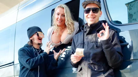 Krystal Swift - Lusty Czech BBW Krystal Swift gets oiled up and fucked hard in the sex van [FullHD 1080p] (BumsBus)