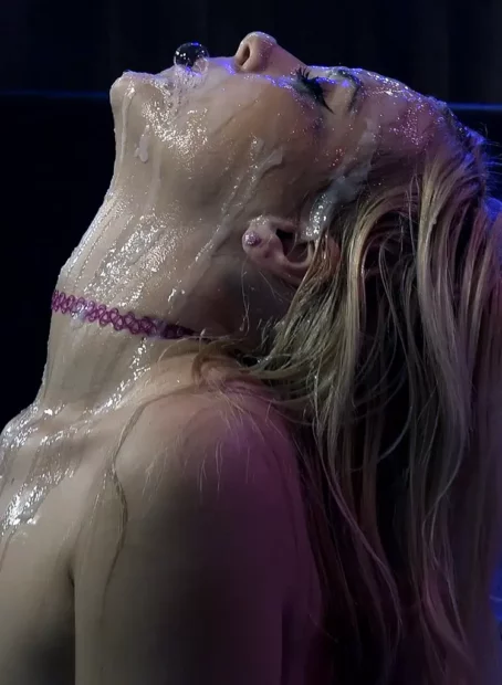 Summer Day - America Bukkake Live [FullHD 1080p] (AmericaBukkakeLive)