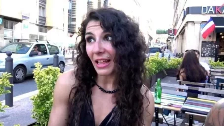 Laura - Adepte de culturisme, Laura, 29ans ! [FullHD 1080p] (JacquieetMichelTV)