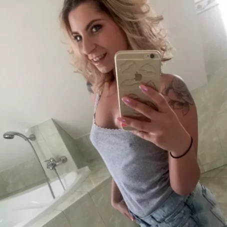 Kattie Hill #1 - Bukkake - 28.06.2018 [FullHD 1080p] (PremiumBukkake)