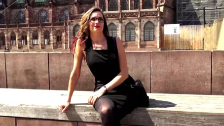 Clarisse - Clarisse, 37ans, bibliothecaire ! [FullHD 1080p] (JacquieetMichelTV)