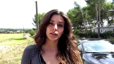 Vanessa - A 19ans, Vanessa de Bordeaux en veut plus ! [FullHD 1080p] (JacquieetMichelTV)
