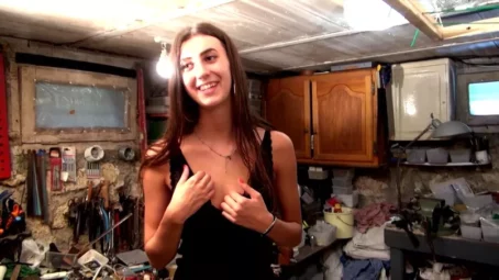 Lina - 18ans, 1m80, un corps de deesse... Lina ose tout ! [FullHD 1080p] (JacquieetMichelTV)