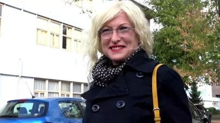 Alexia Chabault - Alexia Chabault, prof de musique a Blois - 02.11.2018 [FullHD 1080p] (JacquieetMichelTV)