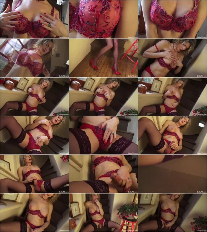 Delia TS - Christmas Cums Early With Delia [HD 720p] (DeliaTS)