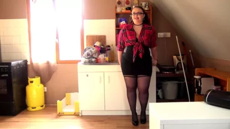Alexandra - Alexandra veut voir Tiphaine sodomisee - 12.03.2019 [FullHD 1080p] (JacquieetMichelTV)