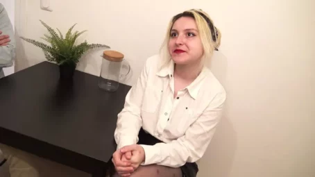 Clemence - Le nouveau defi hard de Clemence, 19ans - 04.04.2019 [FullHD 1080p] (JacquieetMichelTV)