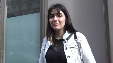 Lola - Se forger une nouvelle experience, le but de Lola, 18ans (19.05.2019) [FullHD 1080p] (JacquieetMichelTV)