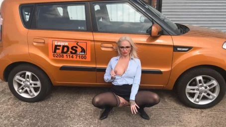 Louise Lee - Finger blasting squirting orgasms (17.06.2019) [FullHD 1080p] (FakeDrivingSchool)