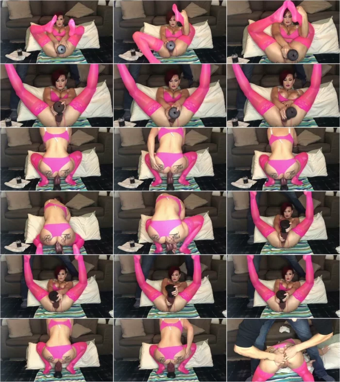 LilySkye - Mr Hankeys Toy Anal stretch and fuck [FullHD 1080p] (M@nyVids)