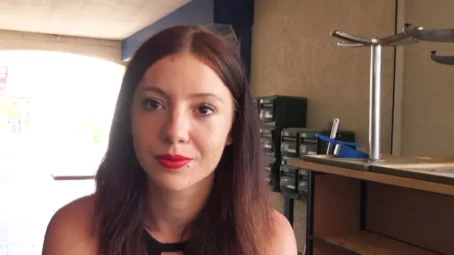 Prescila - Prescila, 19ans , de Rognac (13) : une bombe anatomique (16.07.2019) [FullHD 1080p] (JacquieetMichelTV)