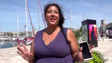 Cassie - A La Rochelle, Cassie, 30ans, batifole (31.07.2019) [FullHD 1080p] (JacquieetMichelTV)