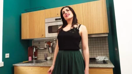 Laure - Laure, 24 years old, from classic to fantastic (29.11.2019) [FullHD 1080p] (JacquieetMichelTV)