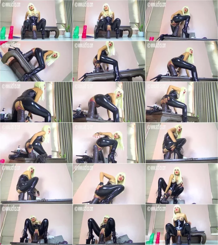 Queen Helen - Helens giant BBC dildo fuck (01.12.2019) [HD 720p] (Sicflics)