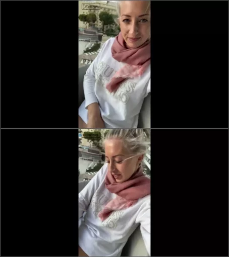 Leonie-pur - Auf Mallorca offentlich auf dem Hotelbalkon gefingert und gekommen [FullHD 1080p] (MDH)