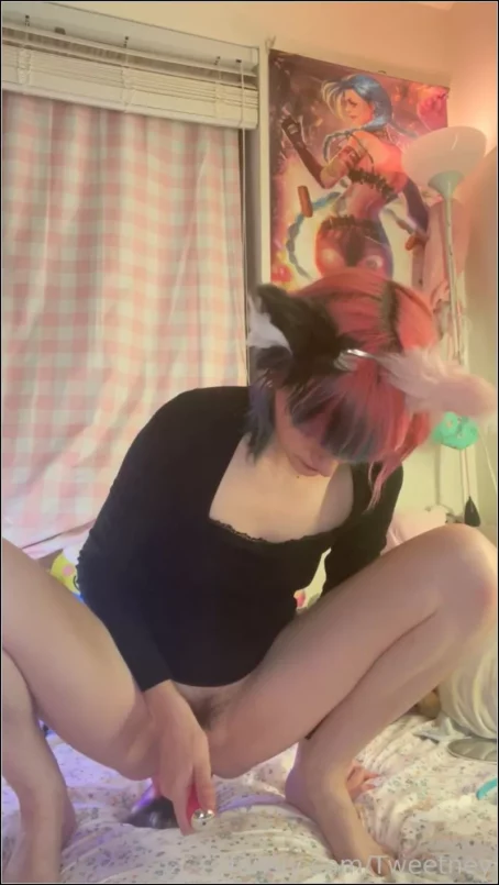 Tweetney - Extreme Video 046 [FullHD 1080p] (Dildo)