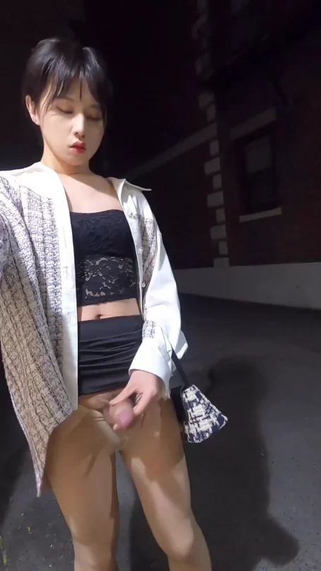 Suki TRANS - Outdoor & Multiple Cumshots (16.10.2020) [UltraHD/2K 1920p] (Trans)