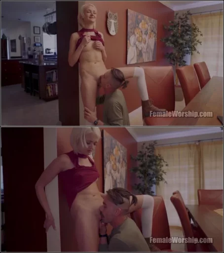Zoe Sparx - Just A Little Longer [FullHD 1080p] (Female Worship)
