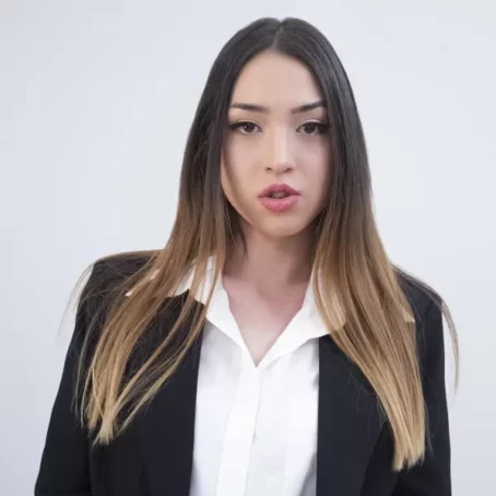 Melania Dark #1 - Interview Bukkake [FullHD 1080p] (Bukkake)