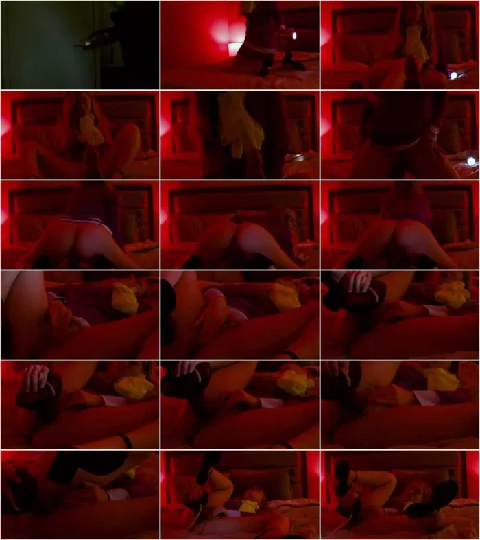 jaybbgirl - Daphne Gets Monster Creampie [FullHD 1080p] (Dildo)
