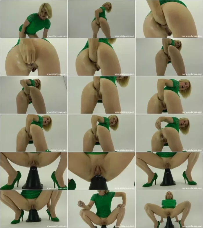Sindy Rose - Green dress studio self anal fisting and huge cone plug anal insertion (14.08.2021) [FullHD 1080p] (Anal Fisting)