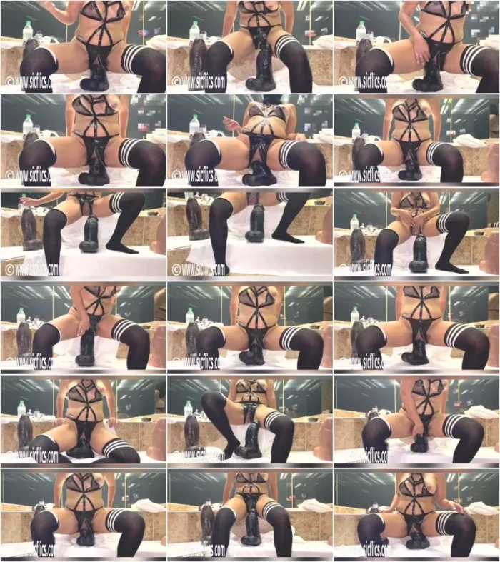 MsBwur - MsBwurs gigantic dildo fuck (13.11.2021) [FullHD 1080p] (Sicflics)