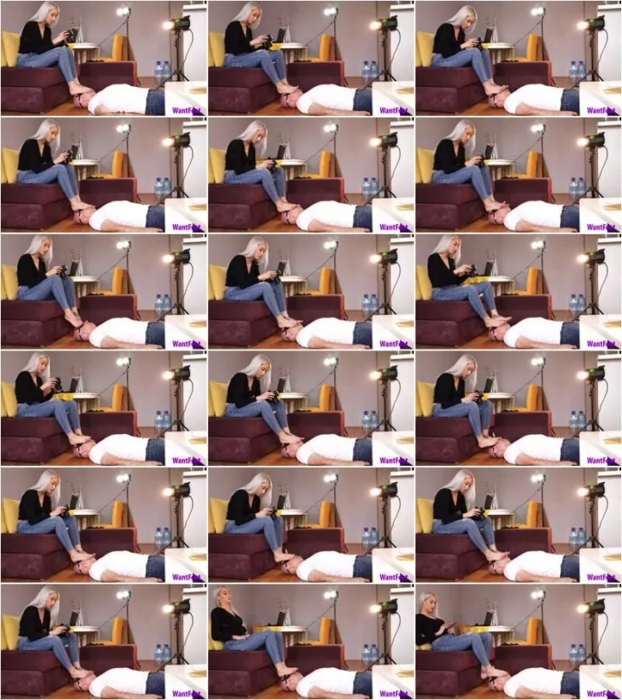 Cock Trample City Clips Worship - Jasmines Sweaty Feet [FullHD 1080p] (Femdom)