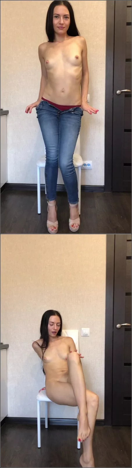 Princess_Monica - Striptease in tight jeans and top [UltraHD/2K 1920p] (Solo)