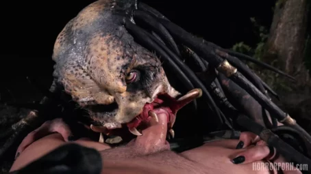 Brittany Bardot - Predator Dick Hunter [FullHD 1080p] (HorrorPorn)