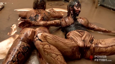 Nathaly Cherie, Emily Bright - double trouble messy scissoring [FullHD 1080p] (PowerFetish)