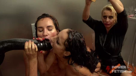 Brittany Bardot, Valentina Sierra, Megan Venturi - megan venturi has her holes filled [FullHD 1080p] (Powerfetish)