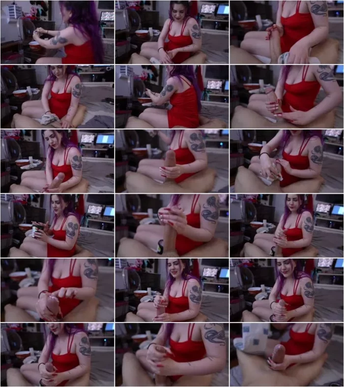 LilRedVelvet - StepMom Cares For Your Cock [UltraHD/4K 2160p] (Handjob)