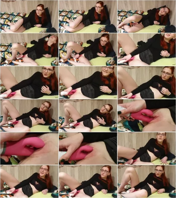FinaFoxy - Das darf sie nie erfahren - Erwischt vom meiner BFF an Weihnachten [FullHD 1080p] (MDH)