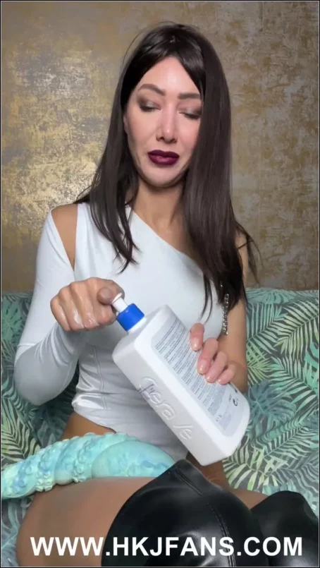 Hotkinkyjo - Quickie Video 2022-08-09 [UltraHD/2K 1920p] (Dildo)