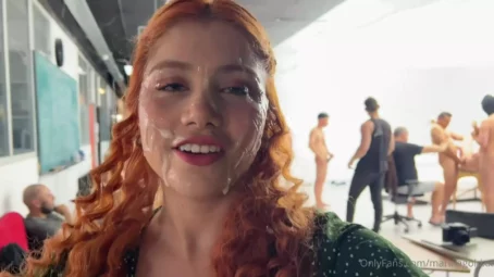 Marina Gold - 5 Load Cumwalk [FullHD 1080p] (Bukkake)