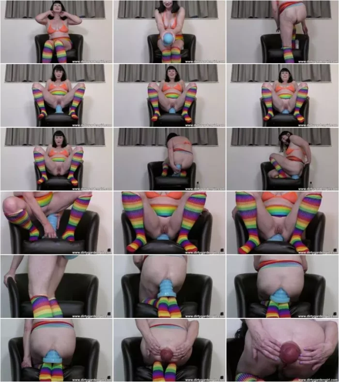Dirtygardengirl - Dirtygardengirl in rainbow pants big dildo in ass & anal prolapse 15-07-2025 [FullHD 1080p] (Dildo)